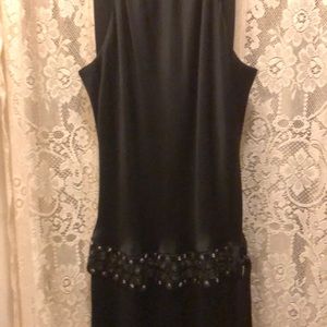 ANNE KLEIN-100% SILK OPEN BACK SLEEVELESS DRESS